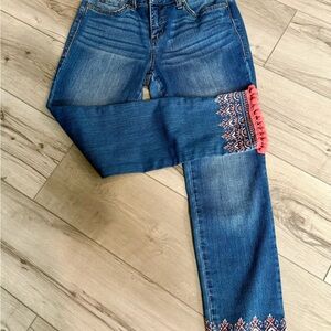 Crown & Ivy straight leg Blue Jeans with Bottom Embroidery